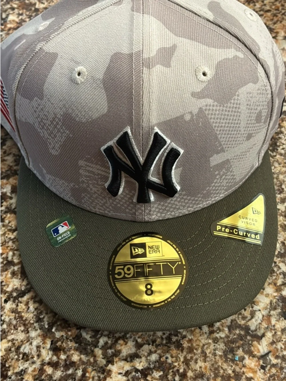 New Era Kids NY Yankees Gray Camo & Olive Fitted 59FIFTY Cap size 8 NWT